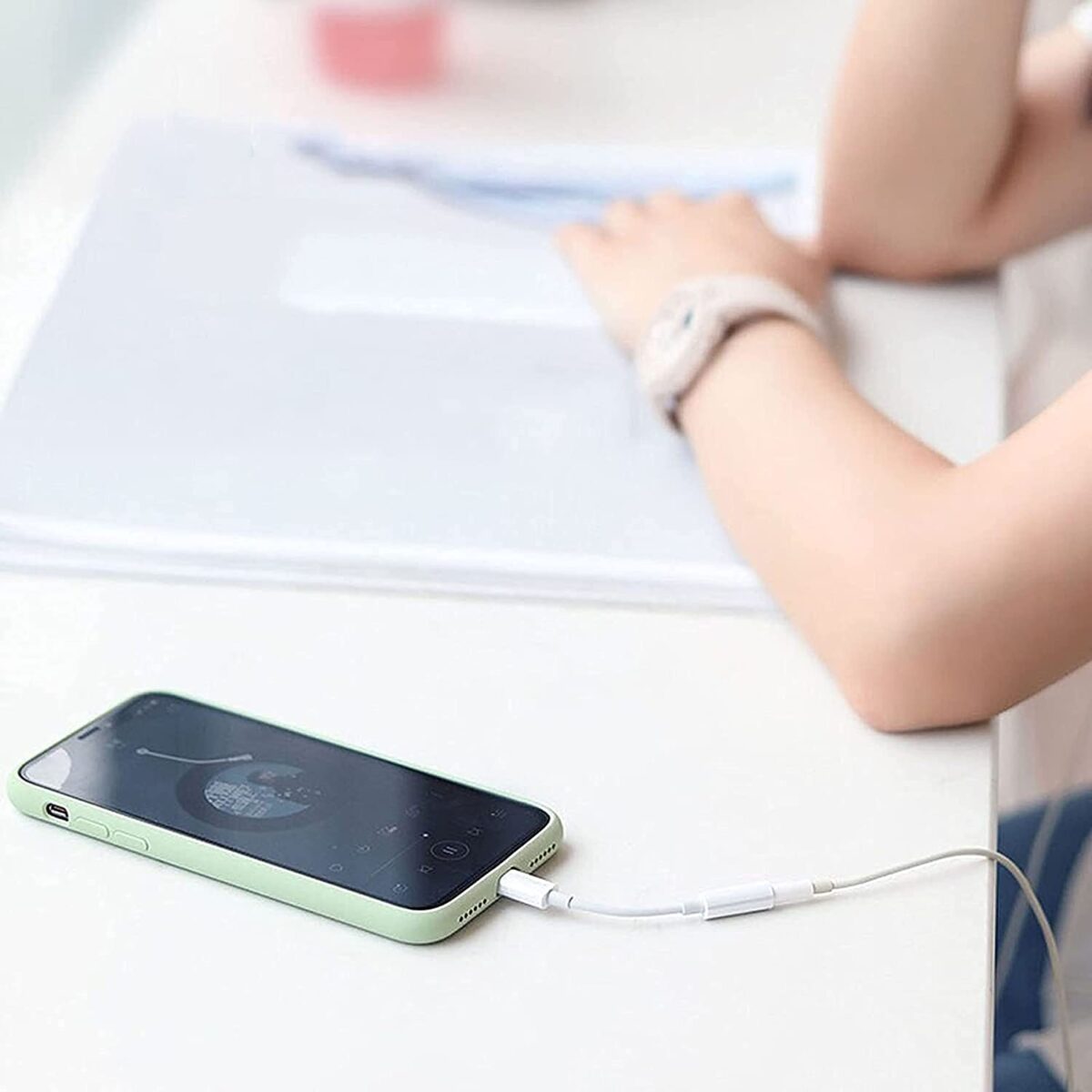 Lightning to 3.5 mm Headphone Jack Adapter - Image 3
