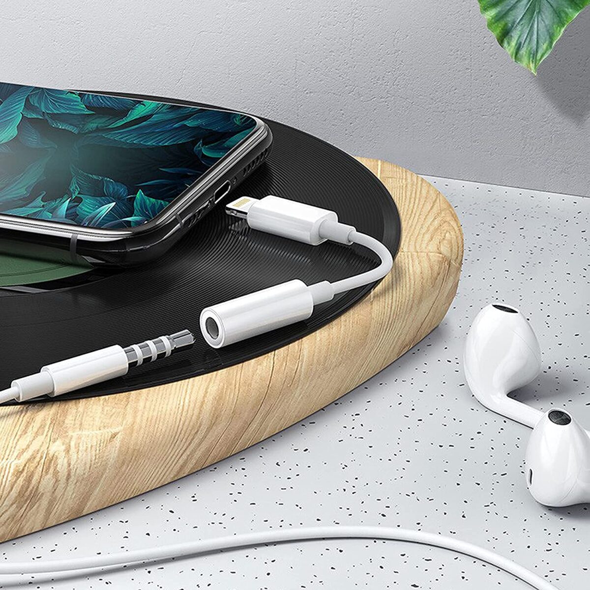 Lightning to 3.5 mm Headphone Jack Adapter - Image 1